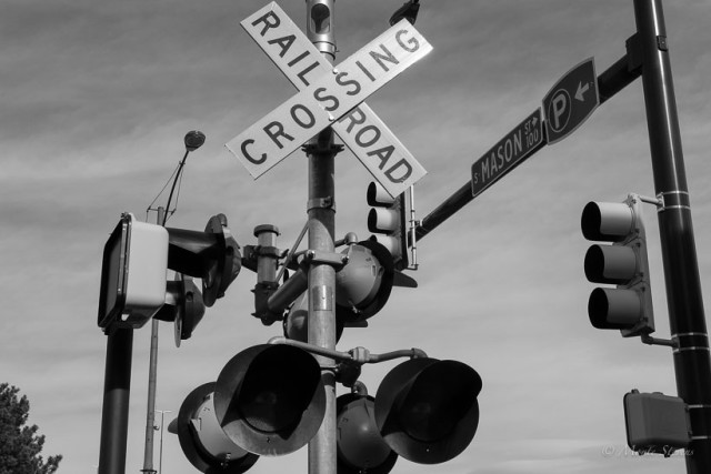 Railroad Crossing at Mountain and Mason